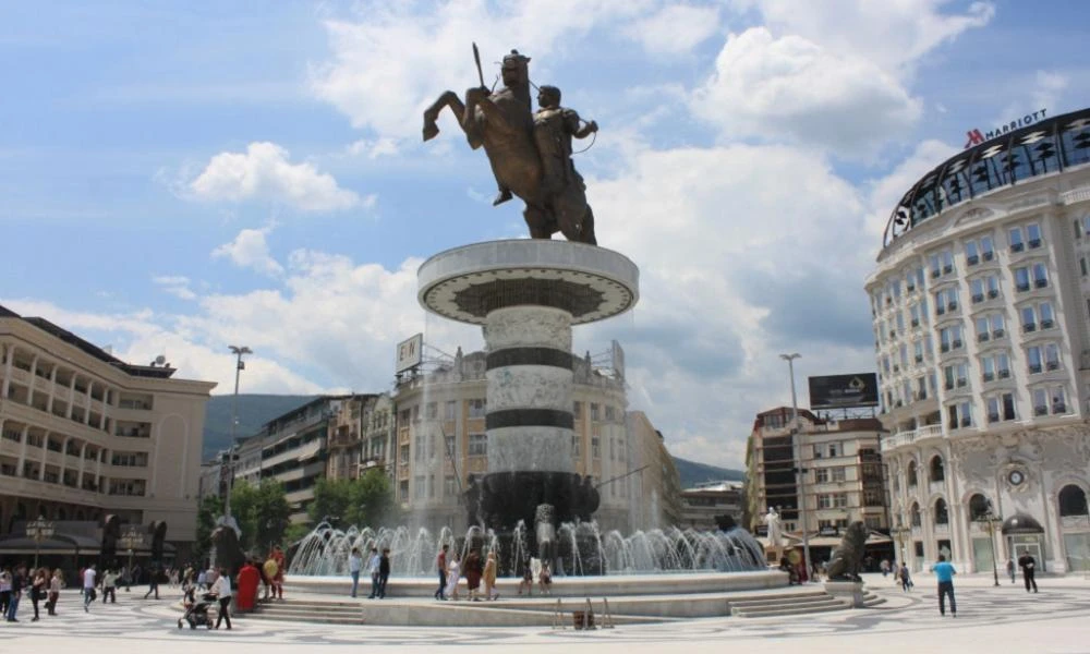 Σκόπια: Καταργείται η αναγραφή στα Ληξιαρχεία η εθνικότητα των πολιτών